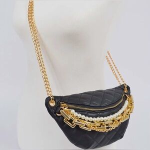 Chain and Pearl Baddie Fannie Pack